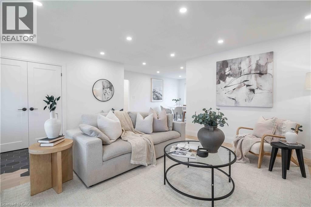 67 TOBY CRESCENT Image 8