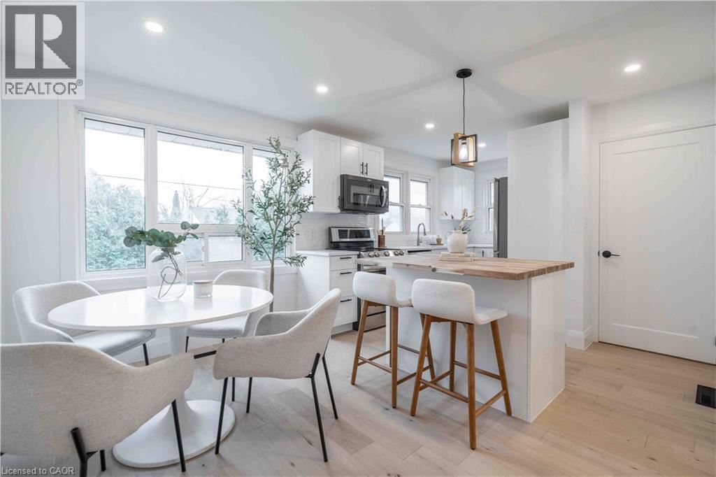 67 TOBY CRESCENT Image 9