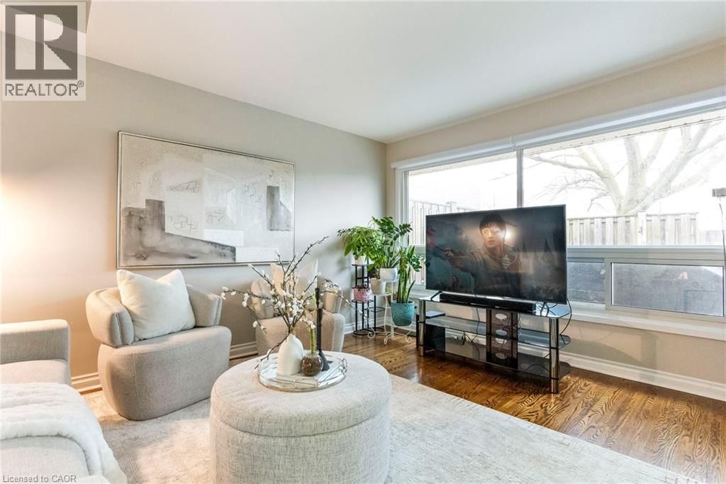 406 - 7 VIKING COURT Image 5