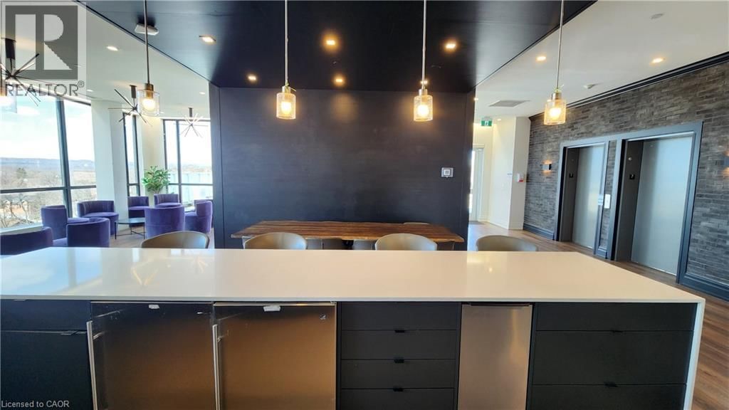 511 - 101 LOCKE STREET Image 12