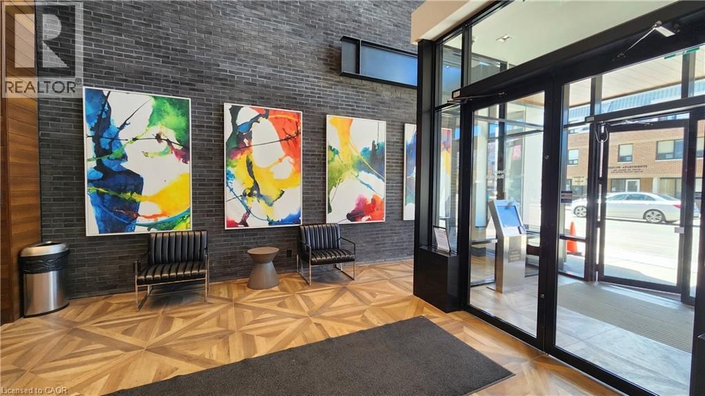 511 - 101 LOCKE STREET Image 3