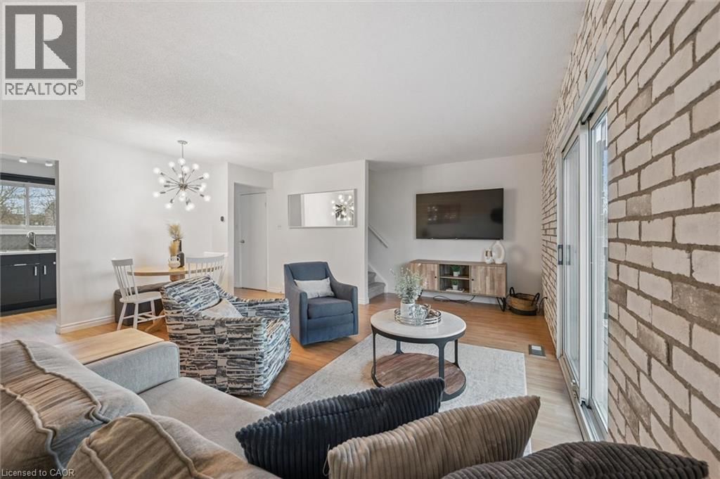 A - 423 CADBURY COURT Image 10