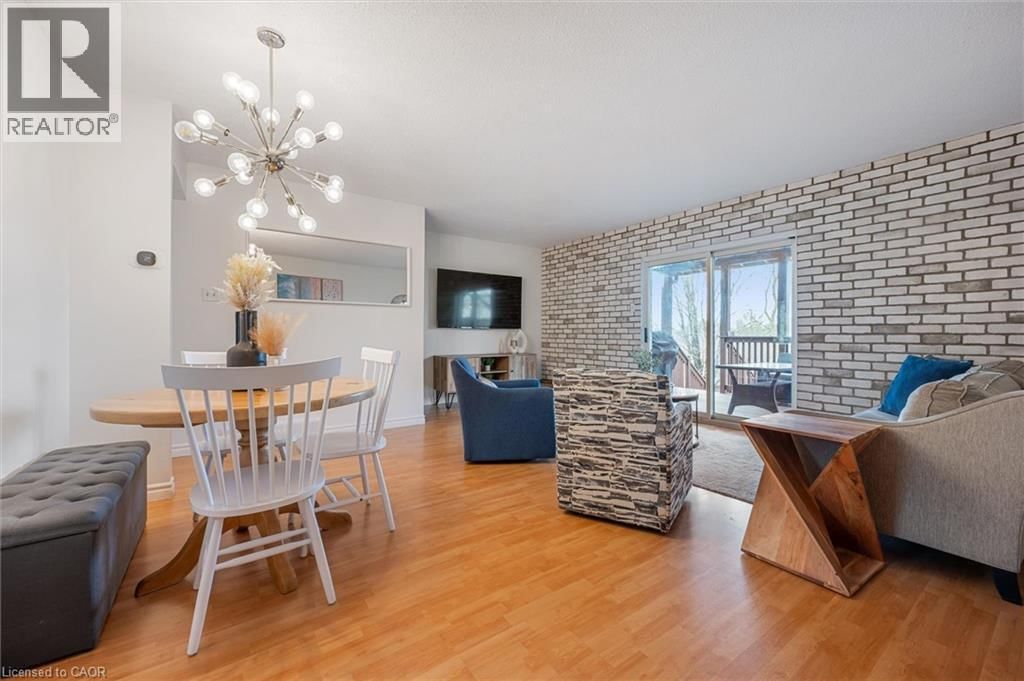 A - 423 CADBURY COURT Image 14