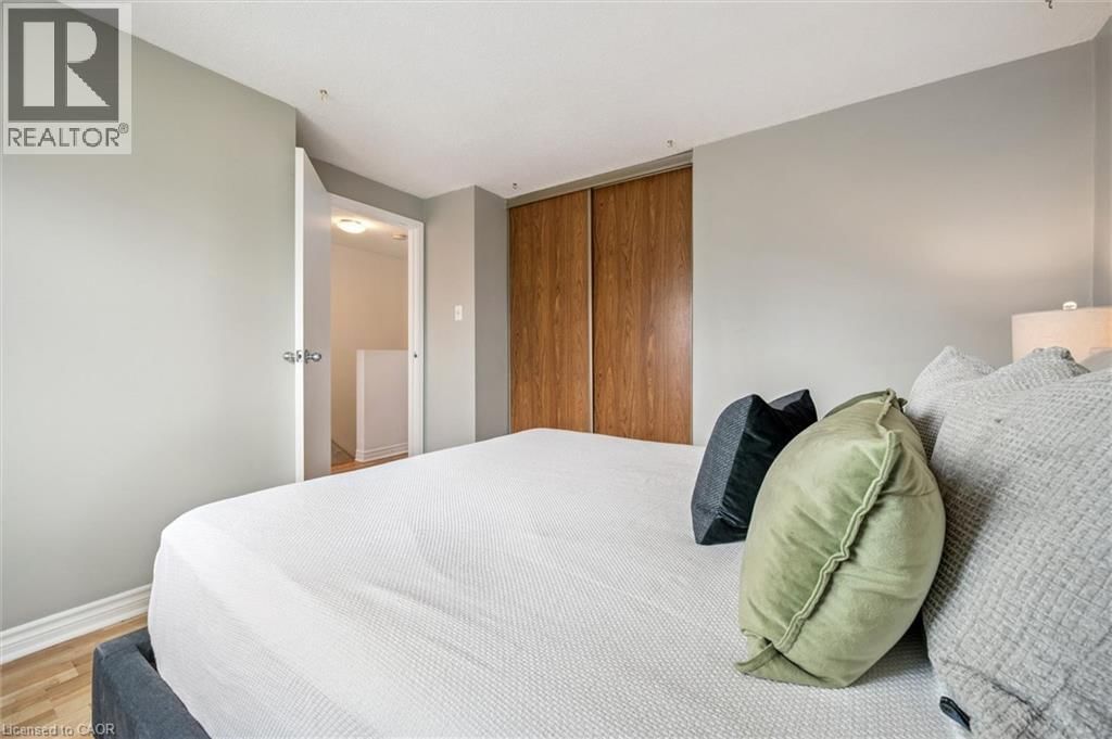 A - 423 CADBURY COURT Image 22