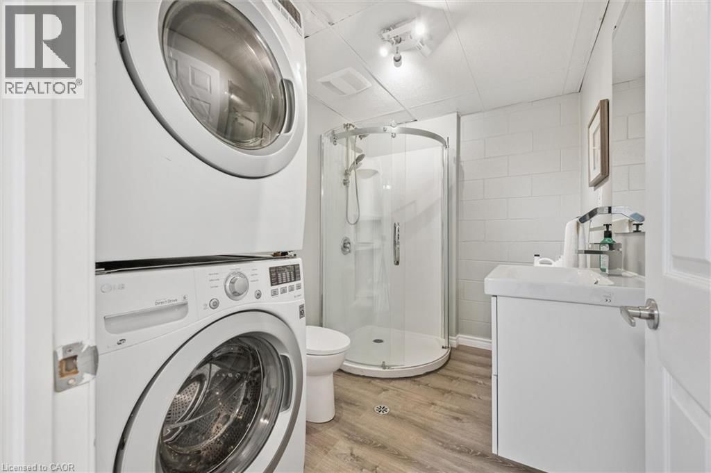 A - 423 CADBURY COURT Image 31