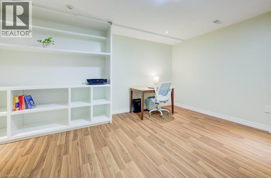 34 - 180 MARKSAM ROAD Image 23