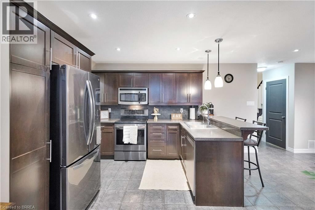 55 FISHER STREET Image 14