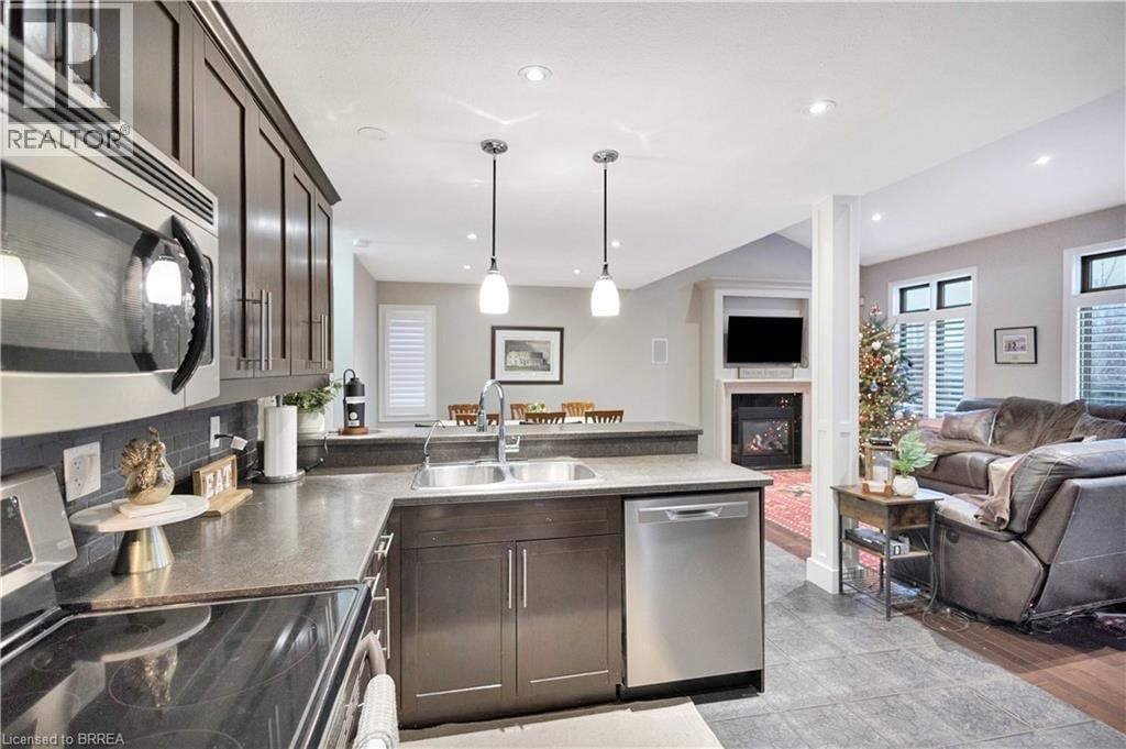 55 FISHER STREET Image 15