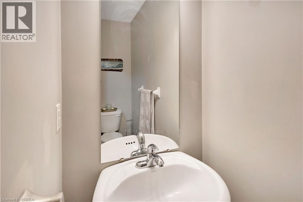 55 FISHER STREET Image 17