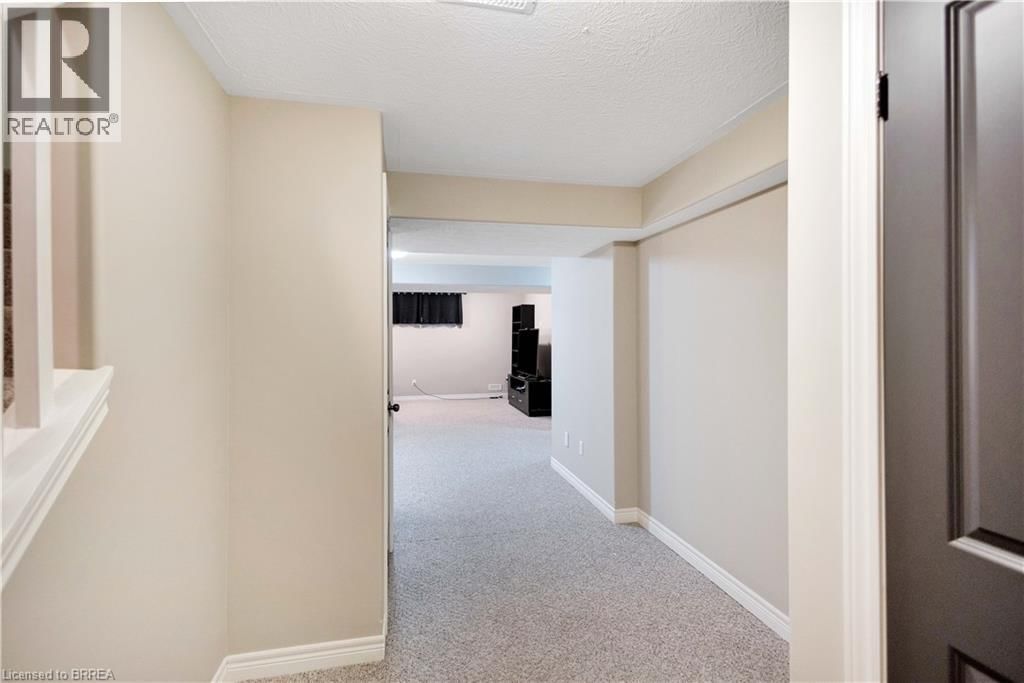 55 FISHER STREET Image 30