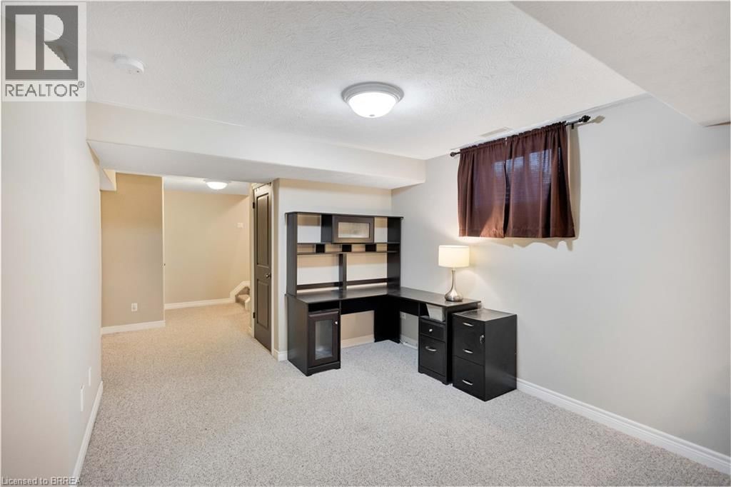 55 FISHER STREET Image 31