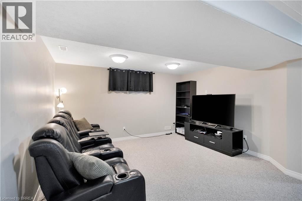 55 FISHER STREET Image 32