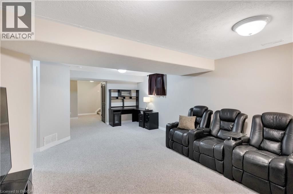 55 FISHER STREET Image 33