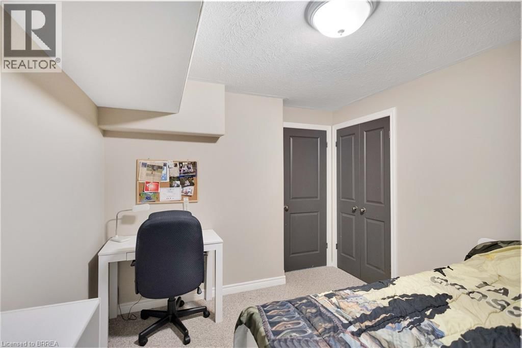 55 FISHER STREET Image 36