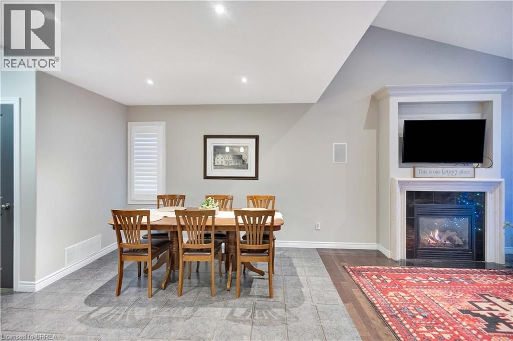 55 FISHER STREET Image 7