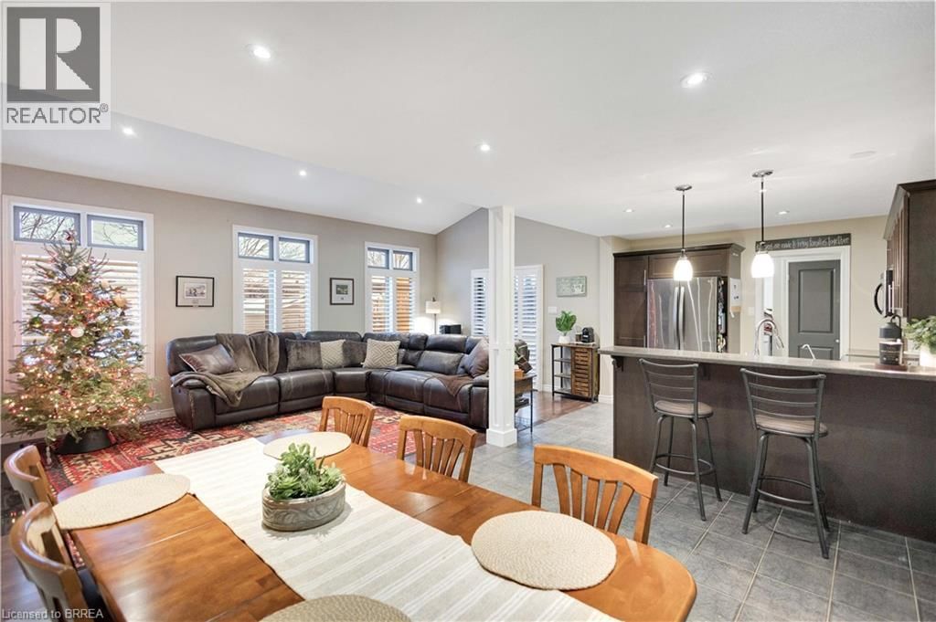 55 FISHER STREET Image 8