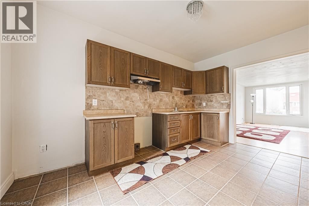 22 WORSLEY ROAD Image 2