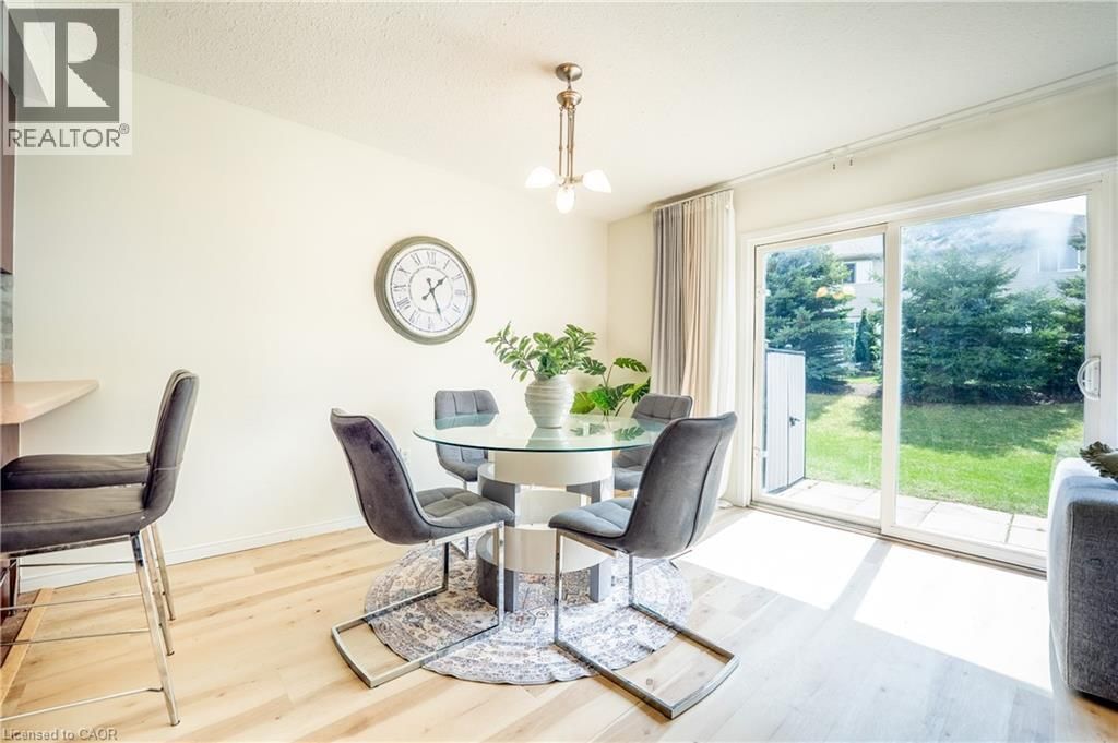 30 FALLOWFIELD DRIVE Image 11