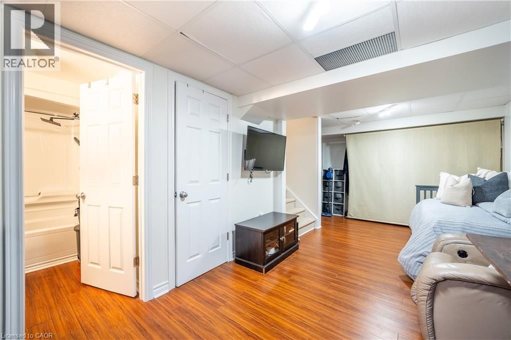 30 FALLOWFIELD DRIVE Image 31