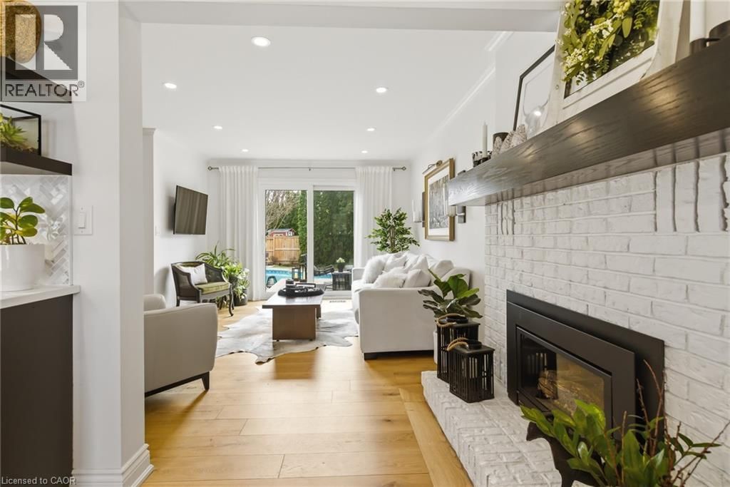 620 CHARLOTTE STREET Image 14