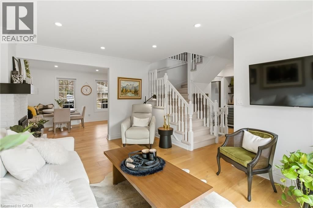 620 CHARLOTTE STREET Image 17