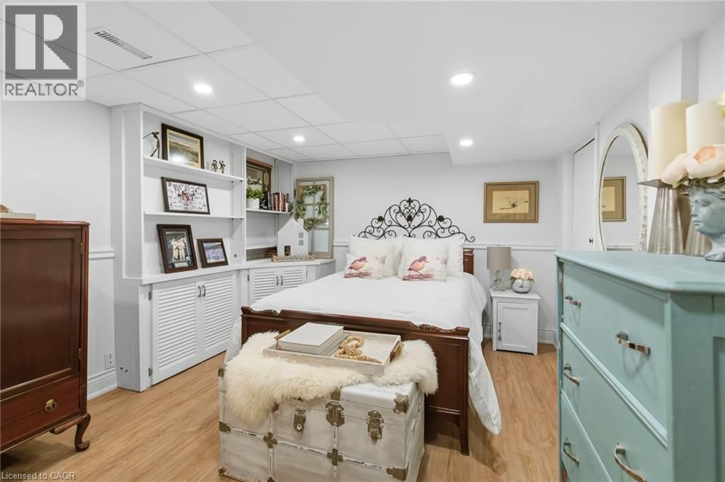 620 CHARLOTTE STREET Image 29