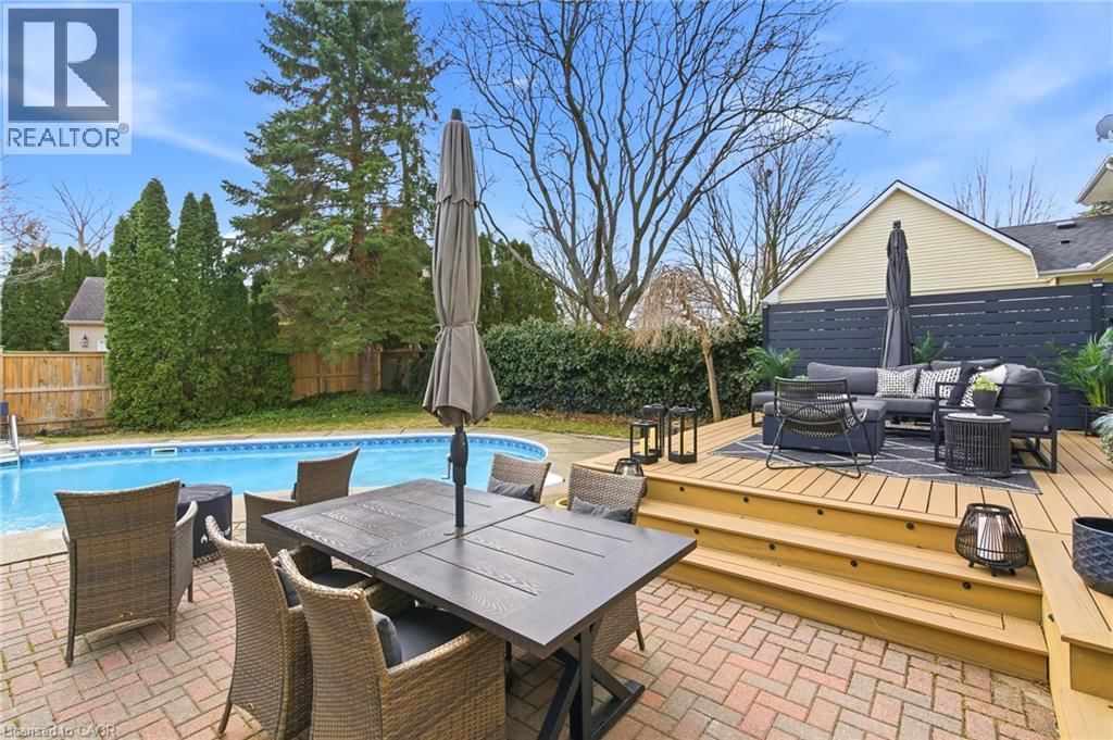 620 CHARLOTTE STREET Image 38