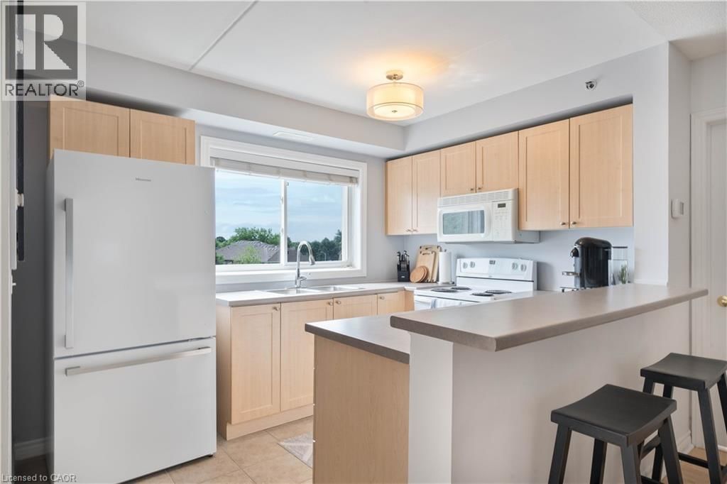 304 - 4450 FAIRVIEW STREET Image 10