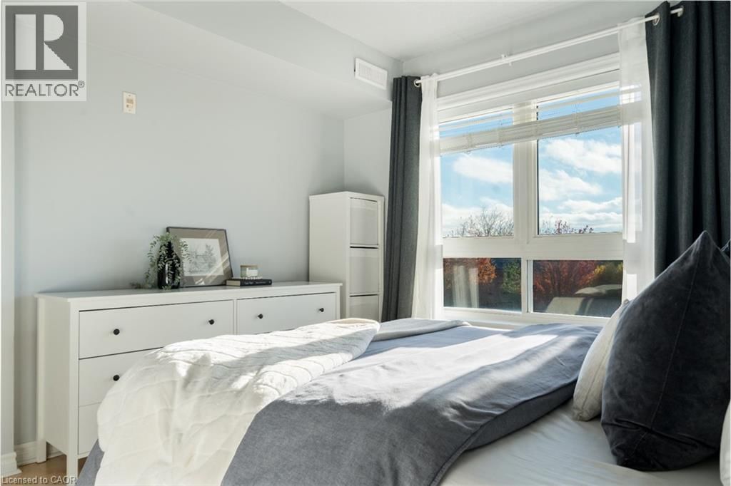 304 - 4450 FAIRVIEW STREET Image 18