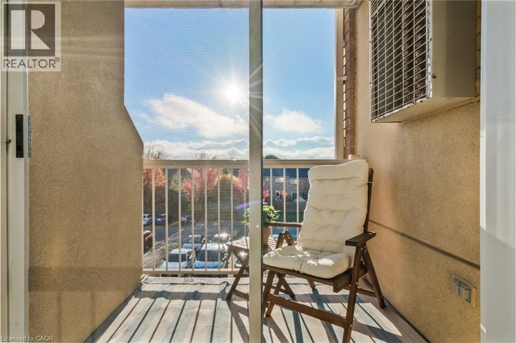 304 - 4450 FAIRVIEW STREET Image 23