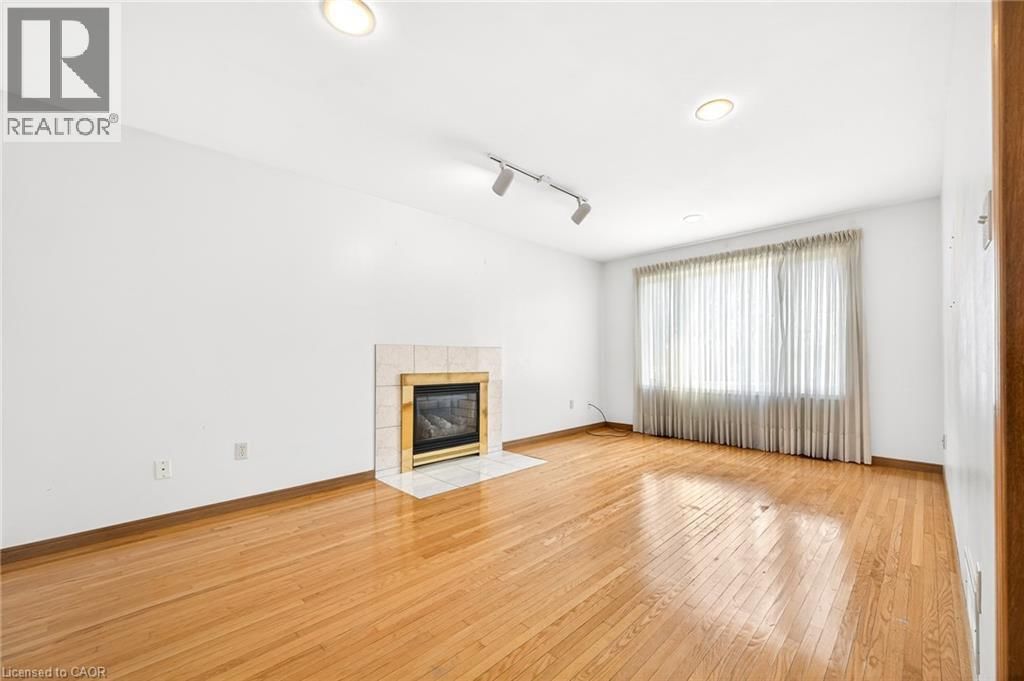 27 TRIESTE PLACE Image 17