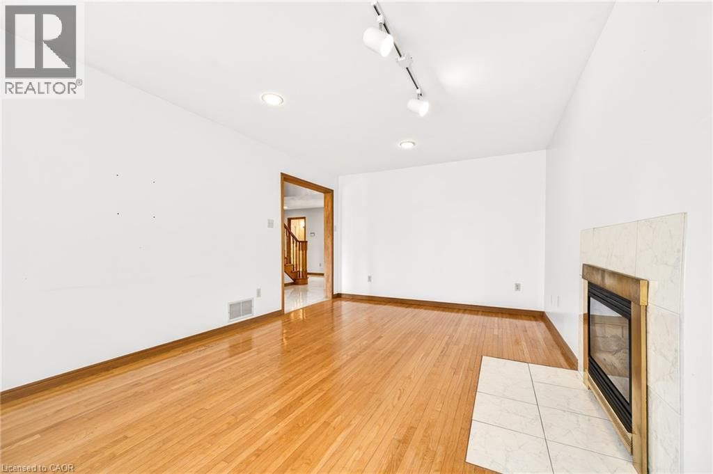 27 TRIESTE PLACE Image 18