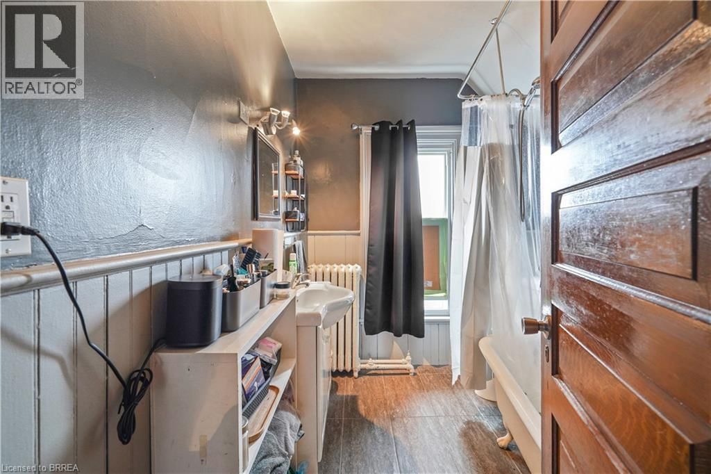 10 HENRIETTA STREET Image 16