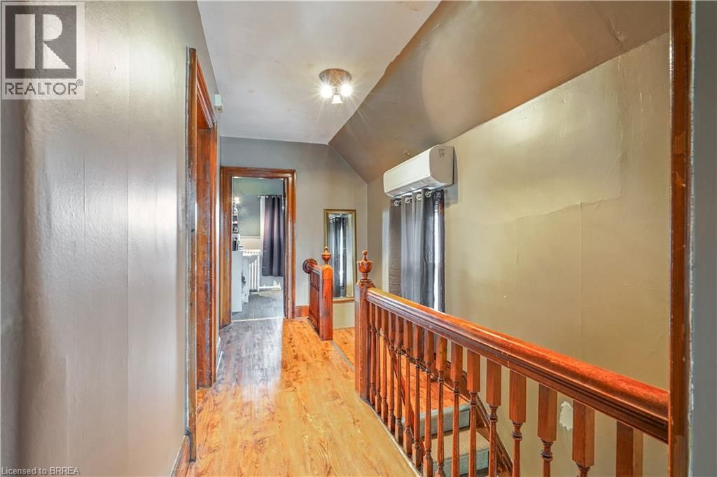 10 HENRIETTA STREET Image 18