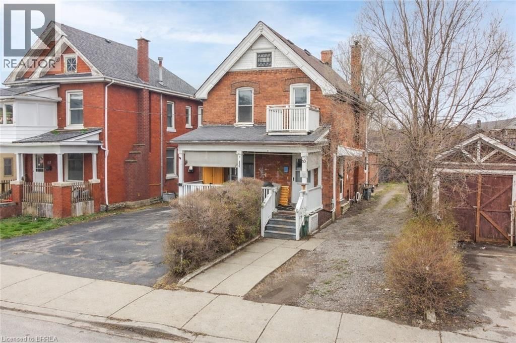 10 HENRIETTA STREET Image 3