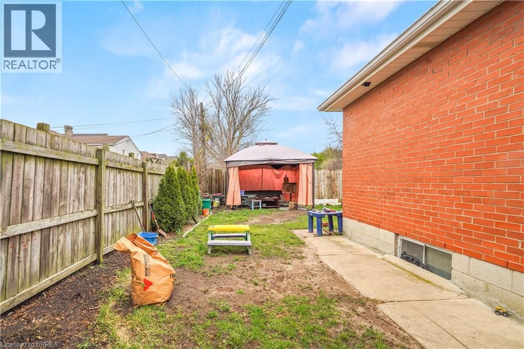 10 HENRIETTA STREET Image 36