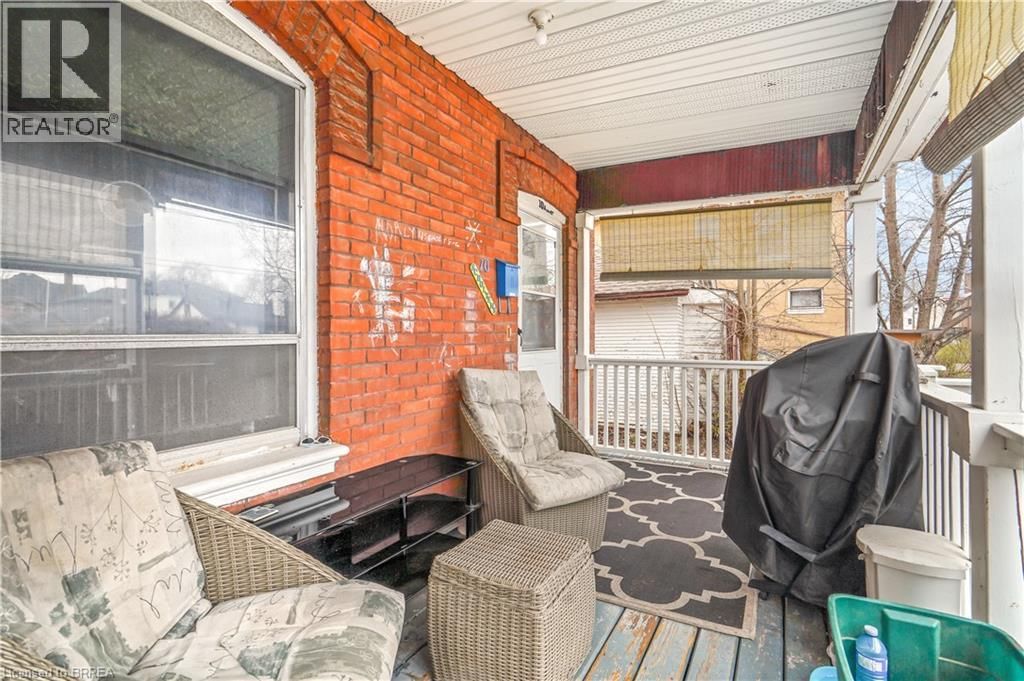 10 HENRIETTA STREET Image 5