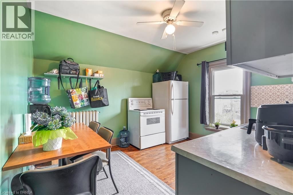 10 HENRIETTA STREET Image 7