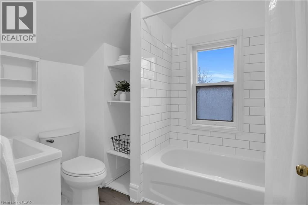 396 CHURCH STREET Image 32