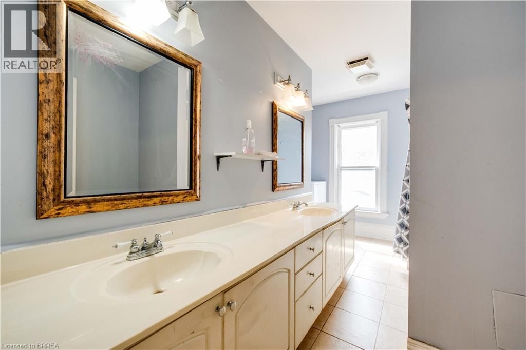 300 DALHOUSIE STREET Image 19