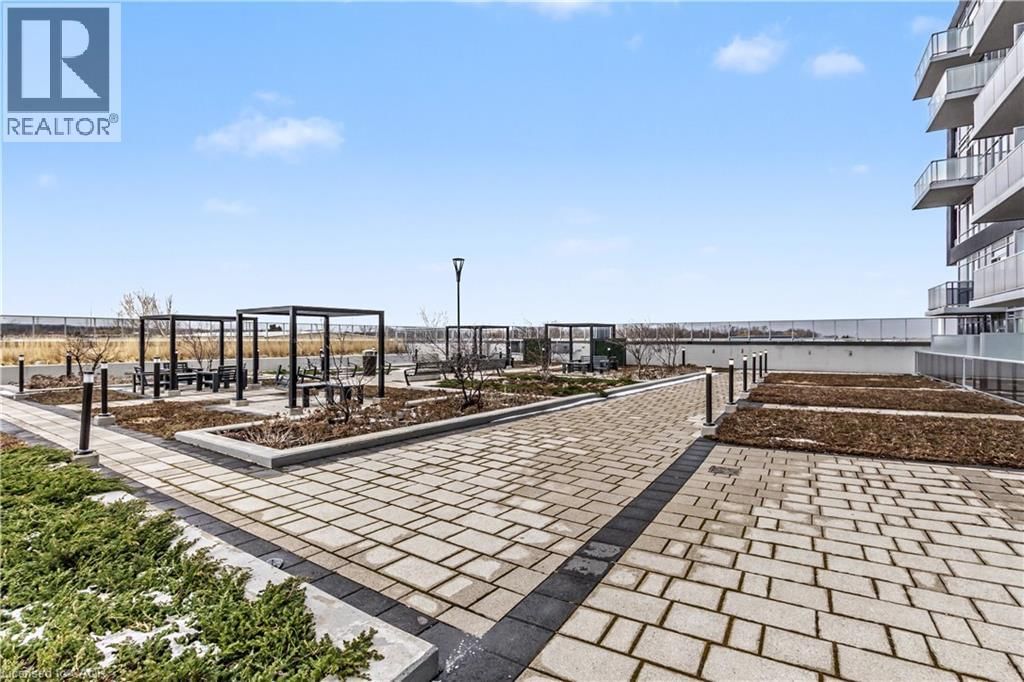 703 - 2081 FAIRVIEW STREET Image 23