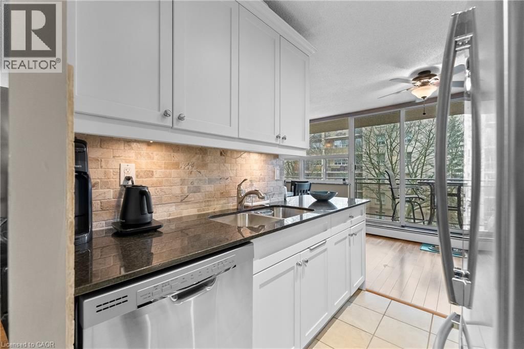 407 - 6390 HUGGINS STREET Image 6