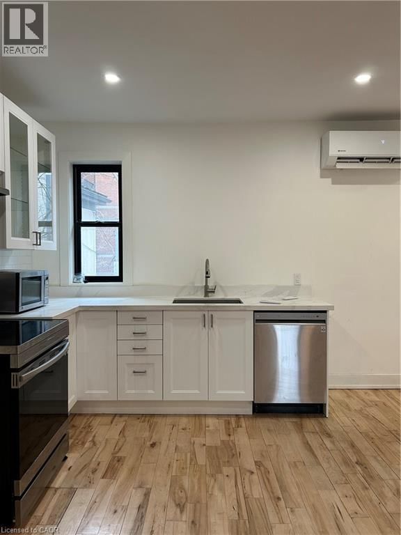 13 HESS STREET Image 11