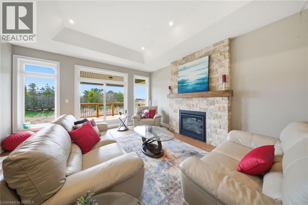 105 CRADDOCK BOULEVARD Image 8