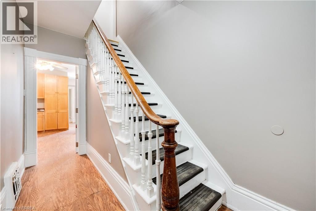 300 DALHOUSIE STREET Image 3