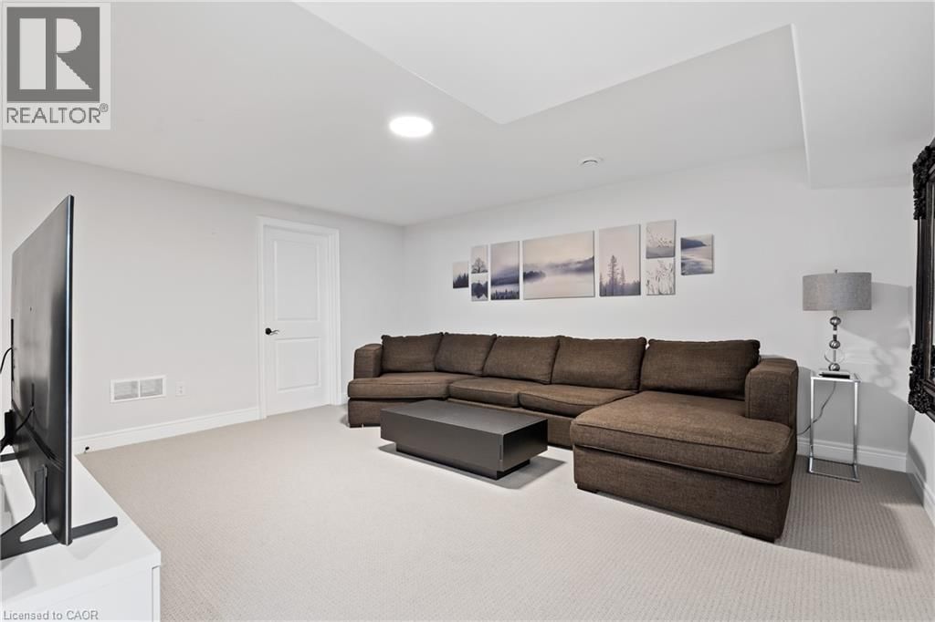 14 MILLS LANE Image 30