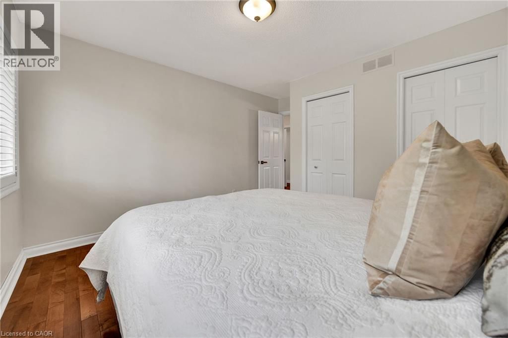 250 GREY SQUIRREL PLACE Image 24