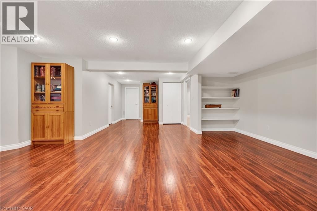 250 GREY SQUIRREL PLACE Image 29