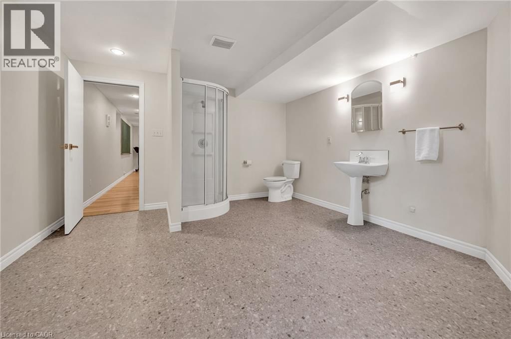 250 GREY SQUIRREL PLACE Image 30