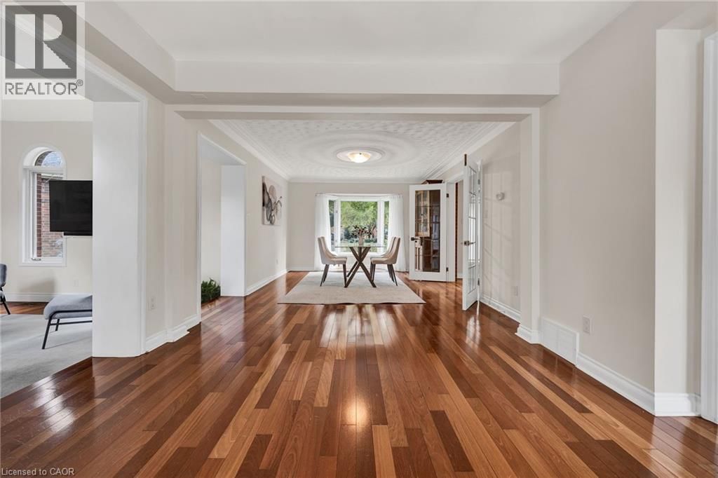 250 GREY SQUIRREL PLACE Image 8